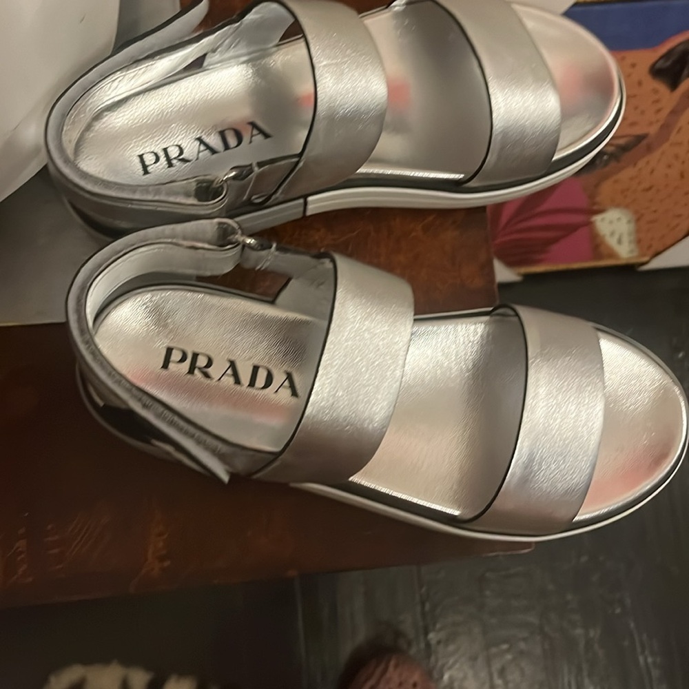 Prada leather sling back sandals size 8 - Picture 2 of 9